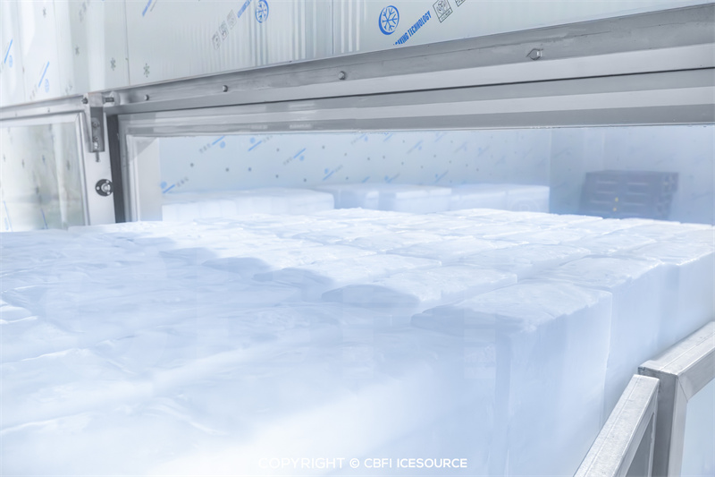 Studi Kasus Sukses Mesin Pembuat Es Balok Pendingin Langsung 10 Ton di Anhui, Cina